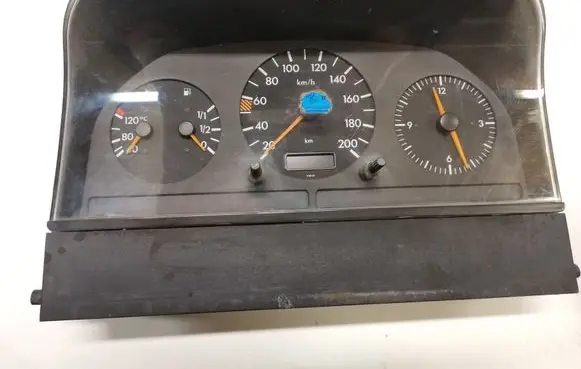 Mercedes-Benz Sprinter W901 W902 W903 W904 Speedometer (instrument cluster) 0005425301