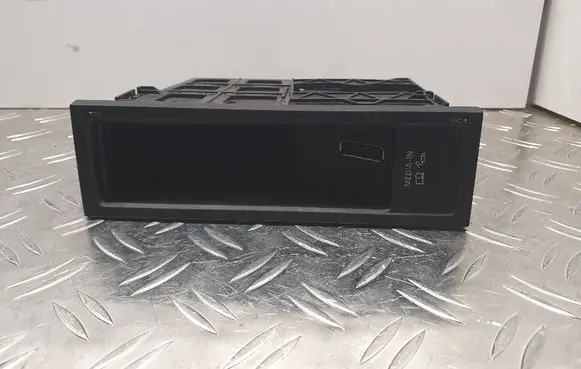 Volkswagen Tiguan USB control unit 5N0035342B 5N0035341C