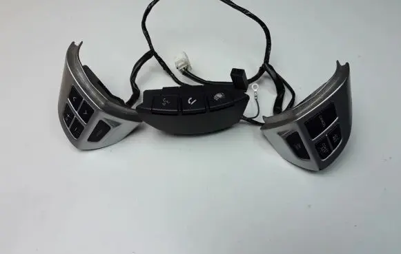 Mitsubishi ASX Steering wheel buttons/switches 75B474