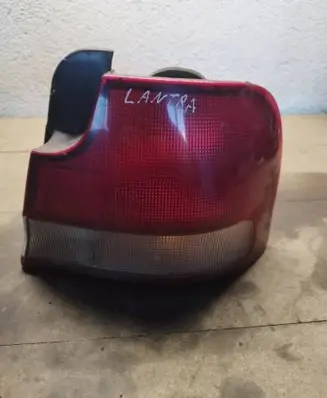 Hyundai Lantra II Rear/tail lights 92402285
