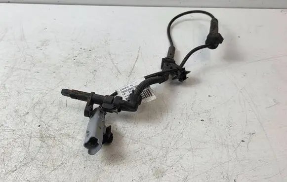Peugeot 308 ABS brake wheel speed sensor 9825606280 43395501 3919
