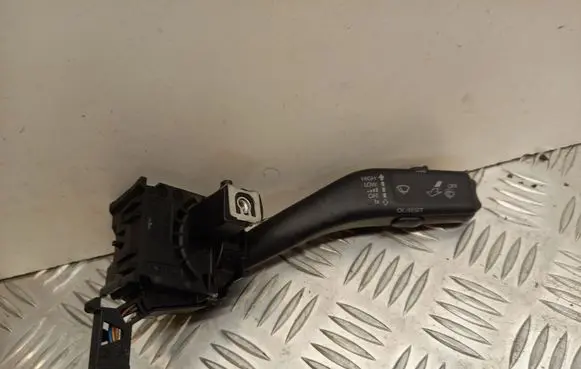 Skoda Superb B6 (3T) Wiper control stalk 1K0953519L