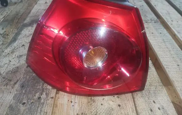 Volkswagen Golf V Rear/tail lights