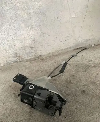 Citroen C4 Cactus Front door lock 16942583