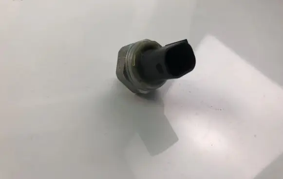 Air conditioning (A/C) pressure sensor