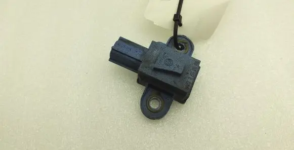 Seat Leon (1P) Airbag deployment crash/impact sensor 1K0955557B