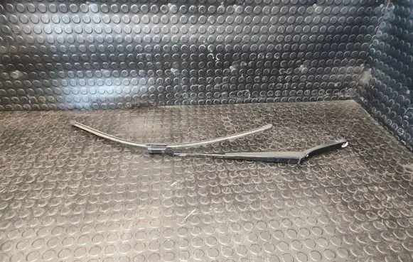 Skoda Kamiq Front wiper blade arm 657955409