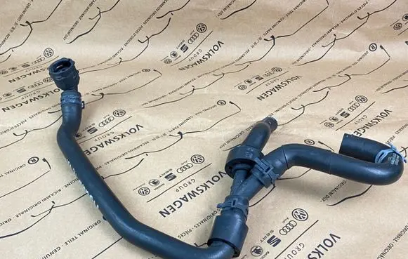 Volkswagen Tiguan Engine coolant pipe/hose 5N0122051BR