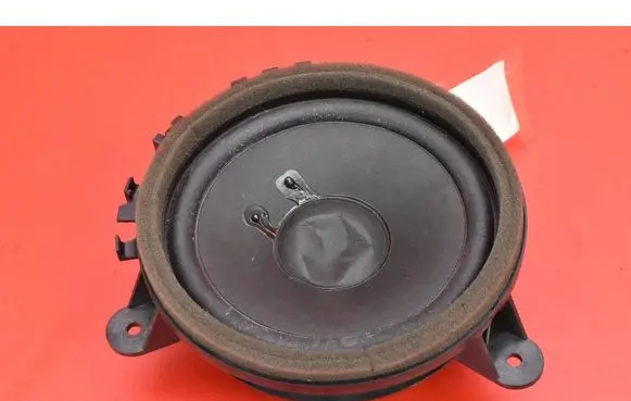 Volvo XC60 Subwoofer speaker 30657445
