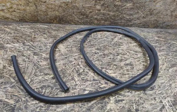 BMW 7 F01 F02 F03 F04 Seal rubber (tailgate) 