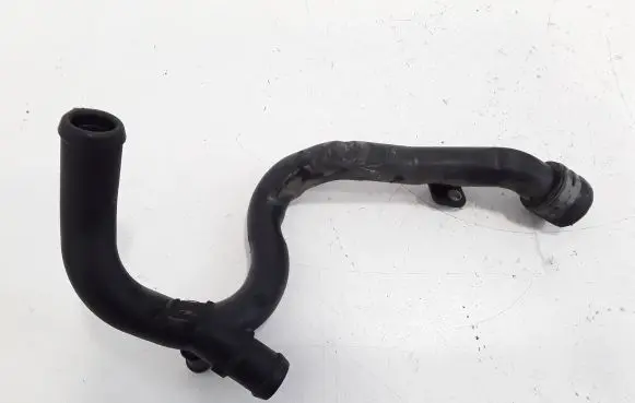 Mercedes-Benz A W169 Engine coolant pipe/hose 6402001452