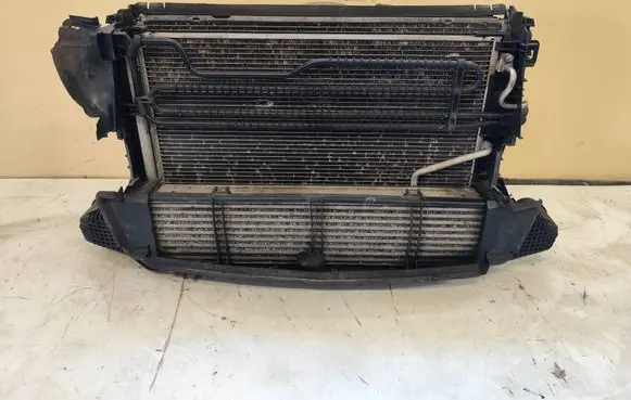 Mercedes-Benz C W204 Radiator set 0130307134 3135103789 A2045000393