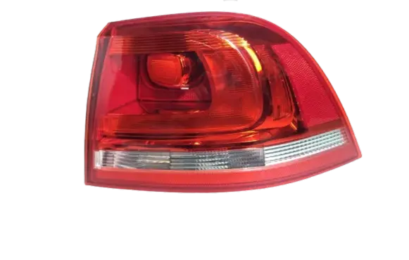 Volkswagen Touareg II Rear/tail lights 7P6945096E