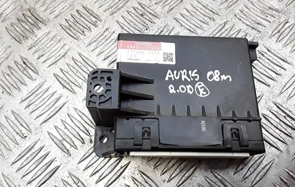 Toyota Auris 150 Air conditioner control unit module 