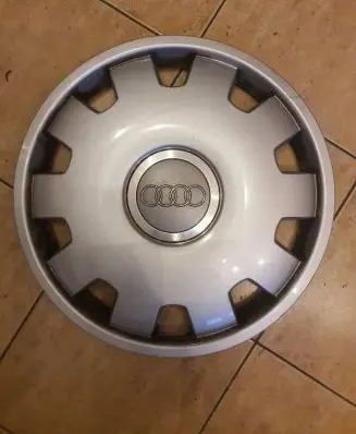 Audi A4 S4 B7 8E 8H R16 wheel hub/cap/trim 4B0601147D