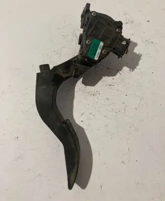 Audi A4 S4 B6 8E 8H Accelerator throttle pedal 8E1721523A 6PV00837501