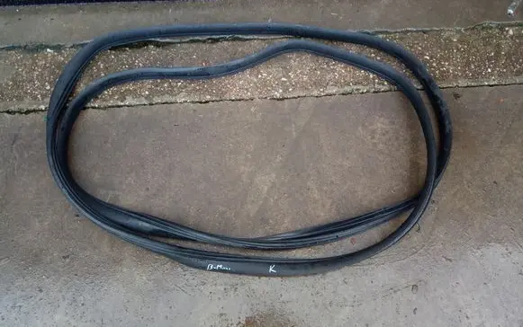 Ford B-MAX Sliding door rubber seal 