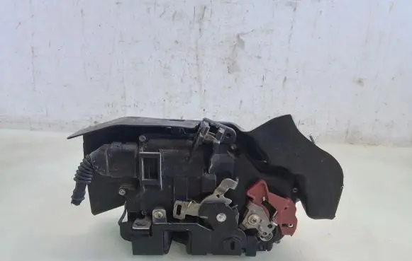 Audi A4 S4 B6 8E 8H Rear door lock
