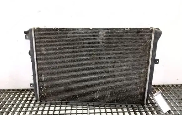 Seat Alhambra (Mk2) Coolant radiator 5N0121253L