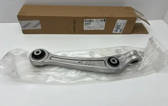 Porsche Macan (95B) Front control arm PAC407151 8057014882