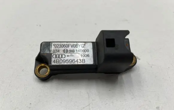 Audi A4 S4 B6 8E 8H Airbag deployment crash/impact sensor 4B0959643B 023060FV0BYG 140600