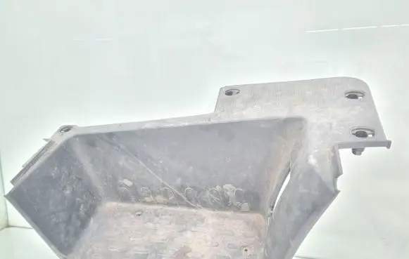 Front sill trim cover