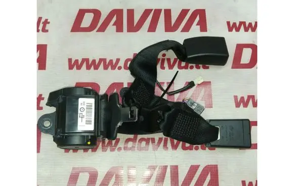 BMW 1 E82 E88 Rear seatbelt S3724330903 7243309