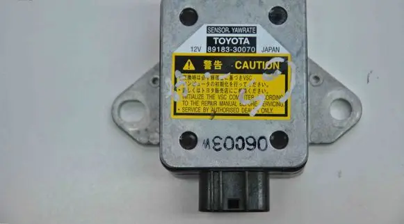 Lexus GS 300 350 430 450H Acceleration sensor 8918330070