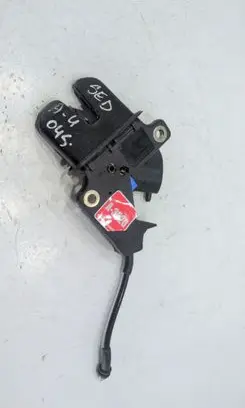 Audi A4 S4 B6 8E 8H Tailgate/trunk/boot lock/catch/latch 8E5827505B