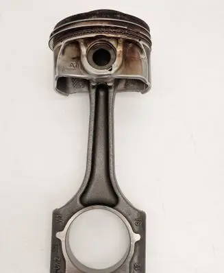 Volkswagen Golf VII Piston with connecting rod 82L199 02606LJ1