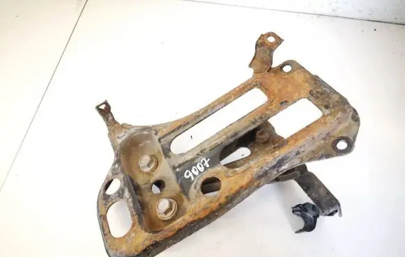 Toyota Auris 150 Battery bracket 