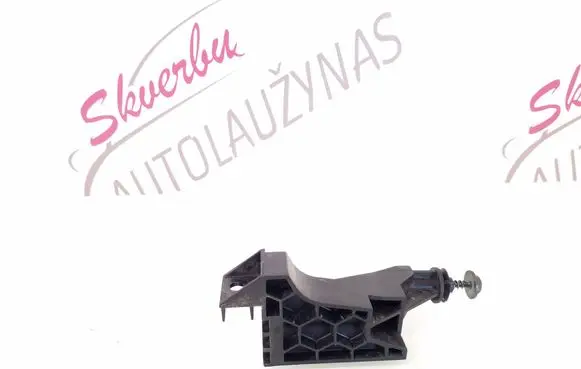 Volvo XC40 Radiator mount bracket 31686406