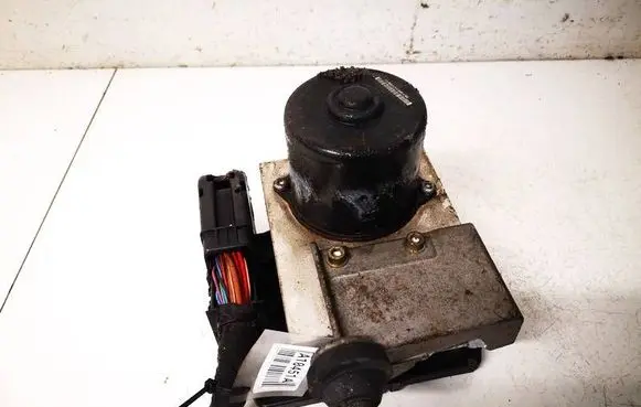 Mercedes-Benz C W203 ABS Pump a2035451632