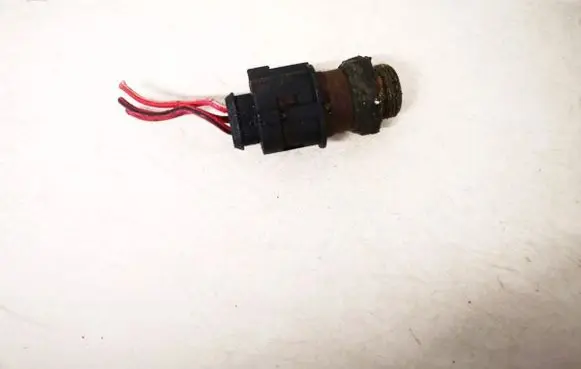 Volkswagen Golf III Coolant temperature sensor 1j0959481