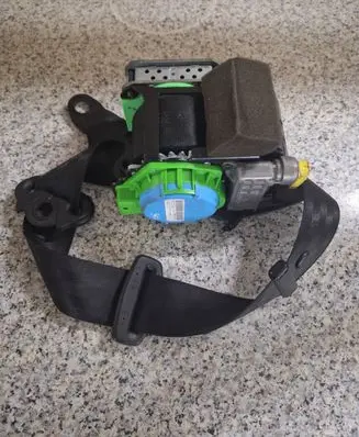 Audi A5 8T 8F Front seatbelt 8T0857705 120109 306497399G48
