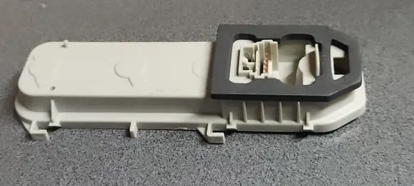 Renault Clio III Tail light bulb cover holder 8200917488