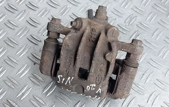 Hyundai i20 (PB PBT) Rear brake caliper
