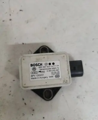 Audi A4 S4 B8 8K ESP acceleration yaw rate sensor 8K0907037A