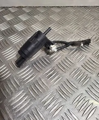 Skoda Octavia Mk2 (1Z) Windscreen/windshield washer pump 1K6955651 271006 4000031