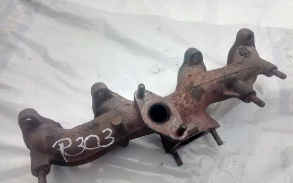 Volkswagen PASSAT B5.5 Exhaust manifold 038263033E
