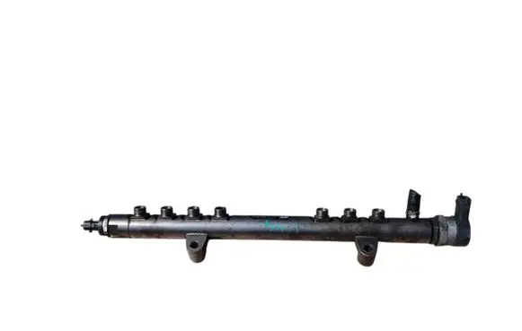Volvo V40 Fuel main line pipe 30777759