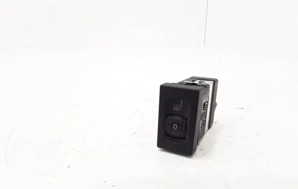 Volkswagen PASSAT B5.5 Seat heating switch