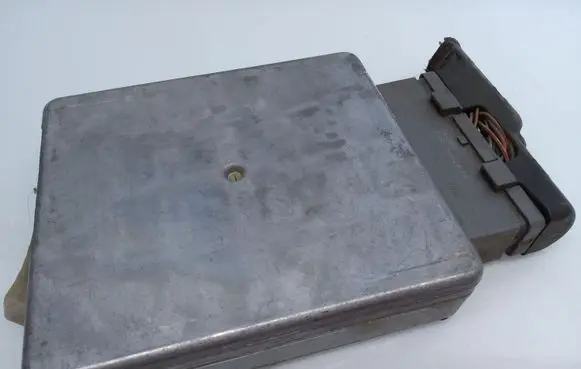 Ford Focus Engine control unit/module YS4F12A650