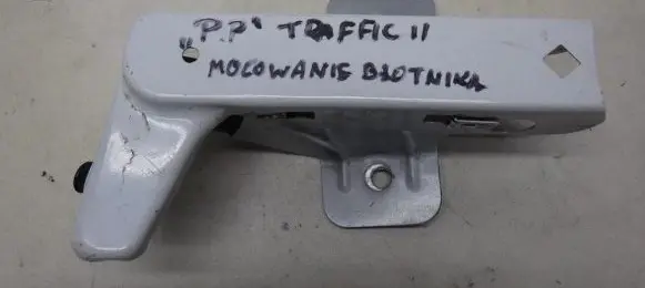 Opel Vivaro Fender mounting bracket