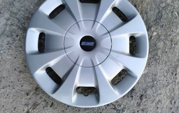 Fiat Palio R14 wheel hub/cap/trim B632