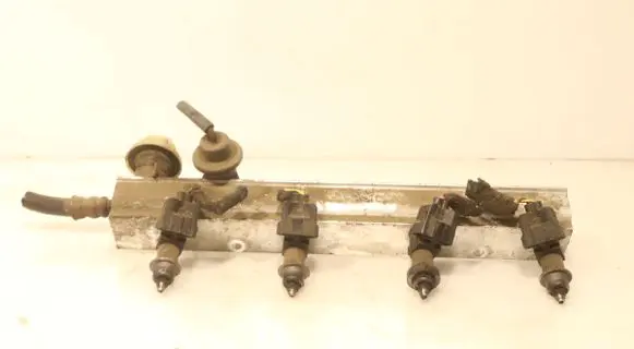 Honda HR-V Fuel main line pipe 