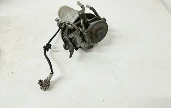 Toyota Avensis T270 Mechanical fuel pump 233000R050