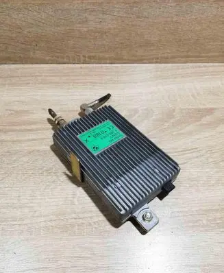 BMW 7 E38 Aerial antenna amplifier 8386576 FREEHAND