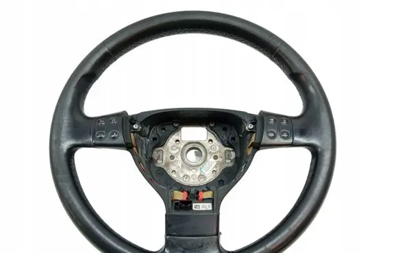 Volkswagen PASSAT B6 Steering wheel