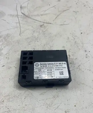 Mercedes-Benz E W211 Gateway control module A2115403145 410213005012